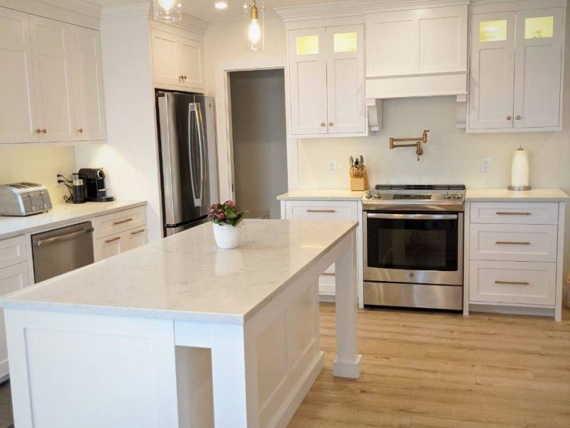Power East Electric: kitchen pendants