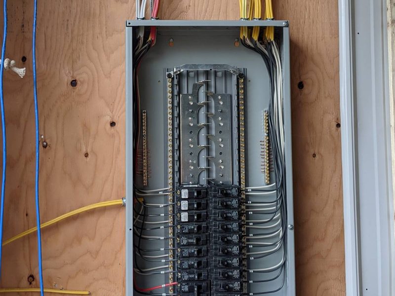 Power East Electric: new 200a panel